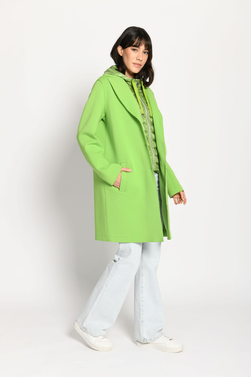 Grüner Kurzmantel aus Scuba mit herausnehmbarem, farblich abgesetzem grünen Westeneinsatz – linke Seitenansicht