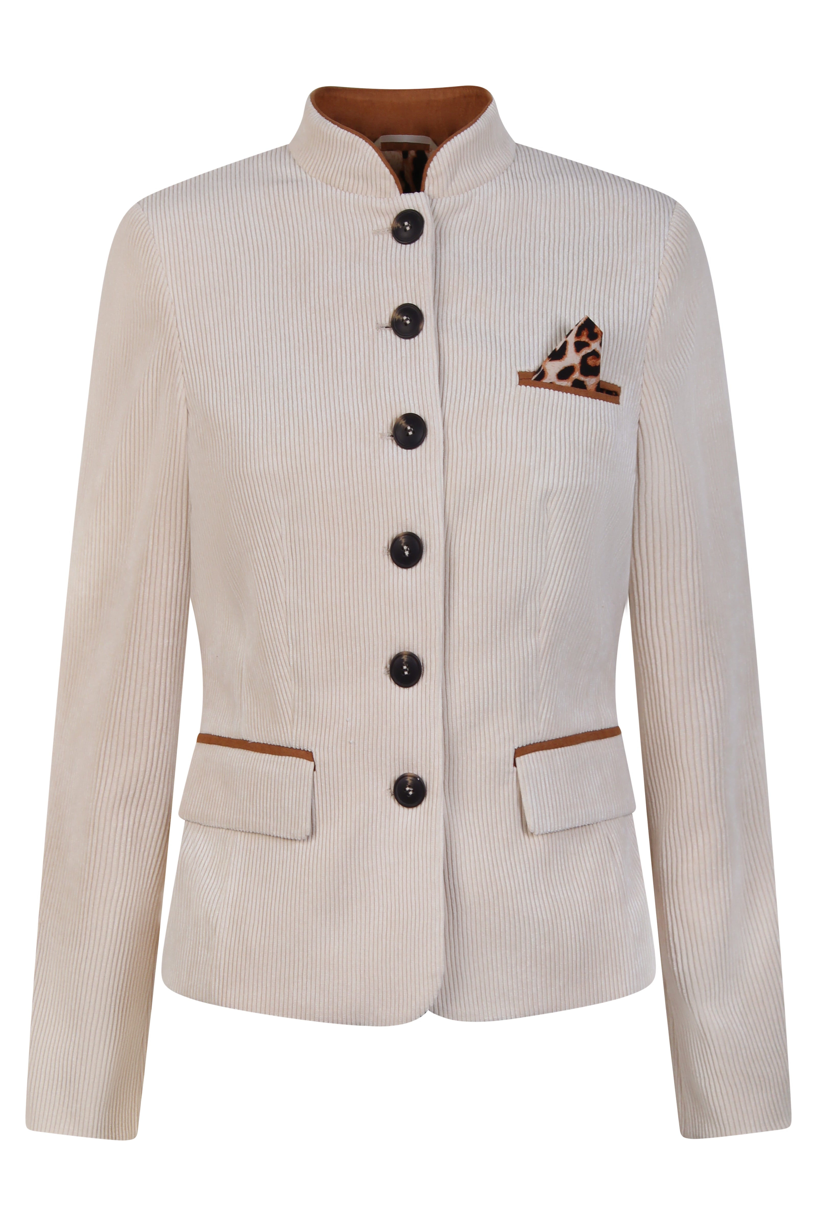 Mannequin-Aufnahme des cremefarbenen Cord-Blazers für Damen mit coolen Leo-Details – Vorderansicht