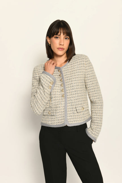 Karierte Kastenjacke für Damen in zarten Farben und mit feinem Glanzgarn der Marke White Label Premium – Vorderansicht