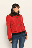 Sportive rote kurze Steppjacke für Damen mit Kragen und Ärmeln aus braunem Cord – Vorderansicht