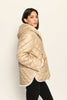 Oversized-Wendejacke für Damen mit Kapuze und Rautensteppmuster auf der Außenseite – Seitenansicht rechts